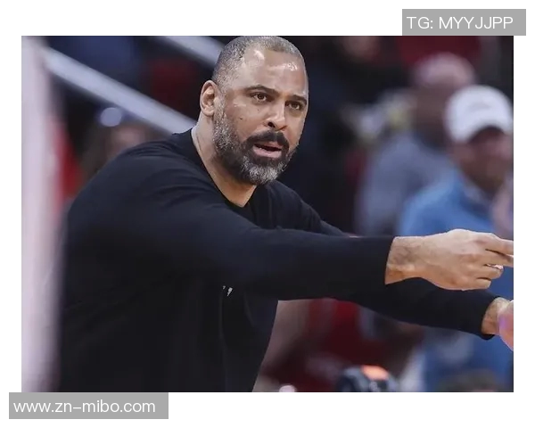 乌度卡谈球队表现强调进攻转移球与防守的出色配合