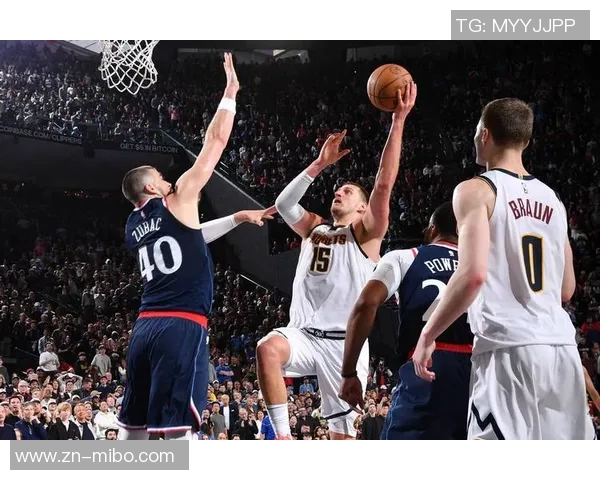 约基奇的从容应对与华子需学习的防守策略分析